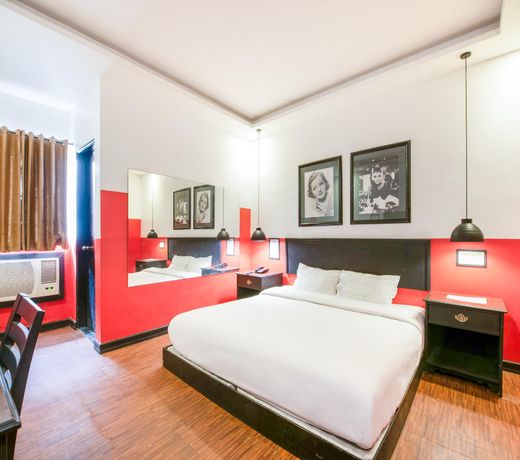 OYO 768 Morning Star Hotel