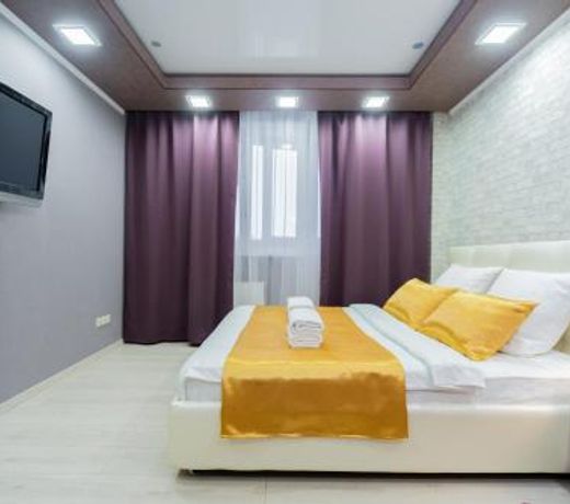 Five Stars Lilac Alley