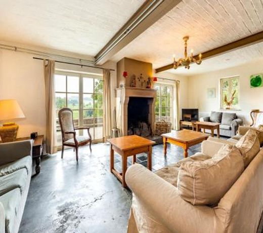 Magnificent Holiday Home in Sint Martens Voeren with Garden