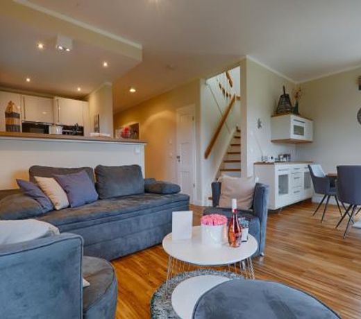 Reetland am Meer - Premium Reetdachvilla mit 3 Schlafzimmern, Sauna, Kamin und Massagesessel F05