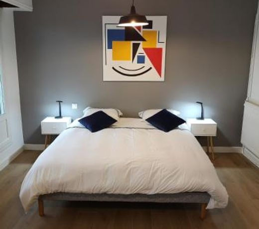 Appartement tout confort 2 chbres - 72m2 - avec terrasse et vue Pyrenees