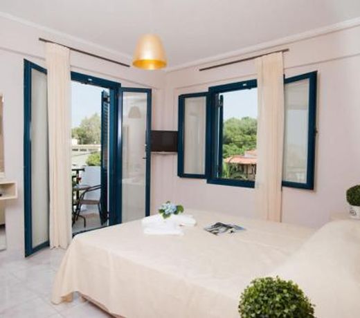 Peonia and Ortansia Villas - Few Steps from the beach