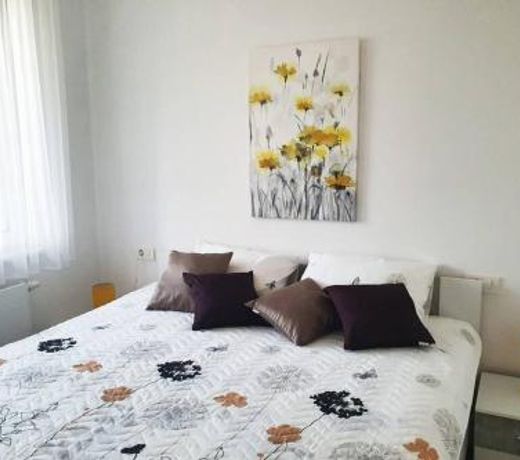 No.5 Apartment