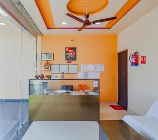 OYO 79216 Hotel Gms Inn
