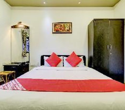 OYO MBL207 Hotel Second Home