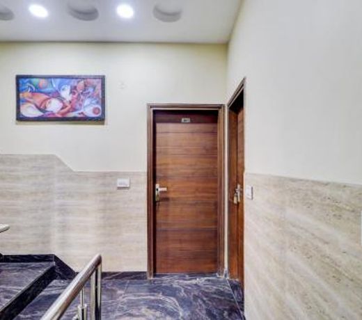 OYO 78964 Hotel B2