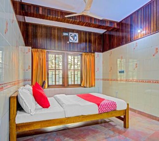 OYO 78161 Aaram Beach Resort
