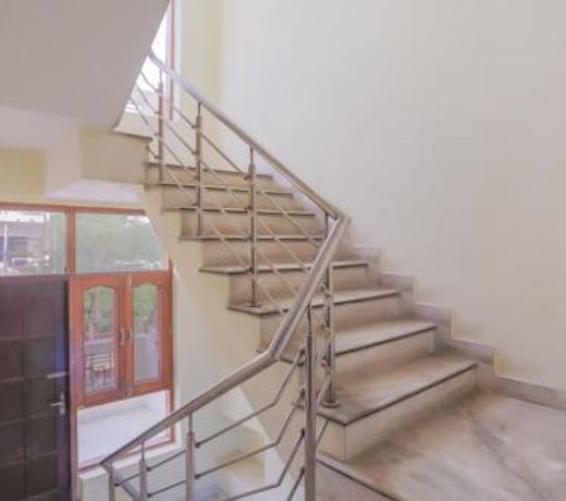 OYO 79157 Collection O Royal Grand Inn