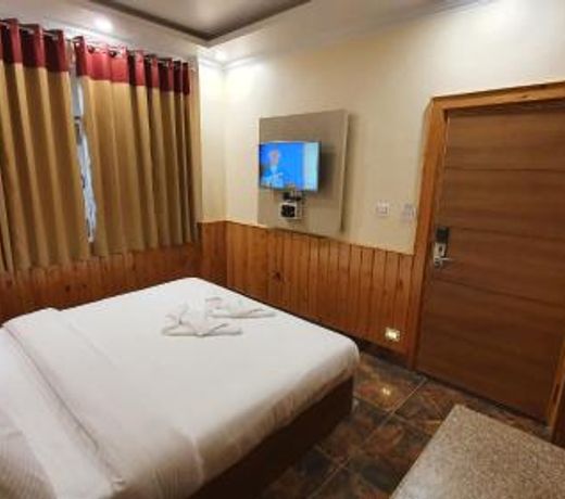Nomadic Inn
