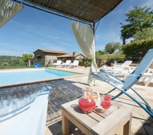 VAL DI MARCO 12, Emma Villas