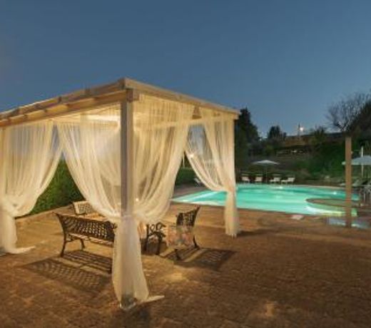 VILLA GINESTRAIO 14, Emma Villas