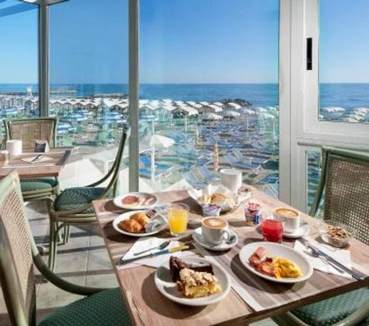 Hotel International