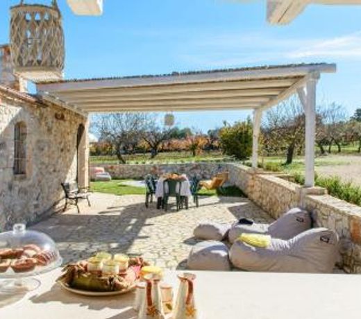 TRULLI LITTORIA 4, Emma Villas