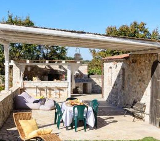 TRULLI LITTORIA 4, Emma Villas