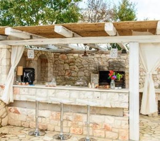 TRULLI LITTORIA 4, Emma Villas