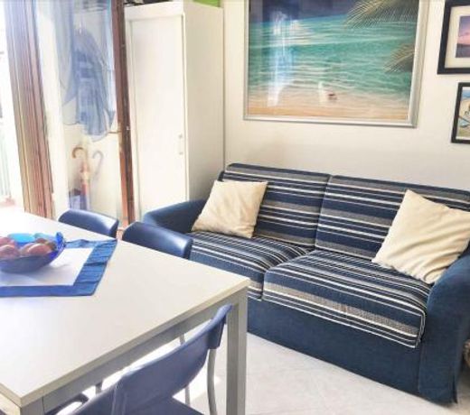 Apartments in Eraclea Mare 25559