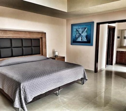 Room in Guest room - 20 Suite for 2 People