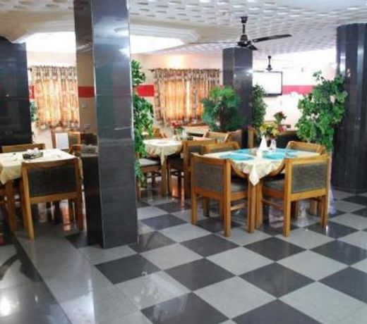 Room in Lodge - Lawfab Hotel Suites2 Bedroom Presidential Apartment for 5