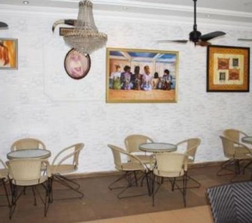 Room in Lodge - Hampshire Hotel And Resortbudget hotel in Sapele