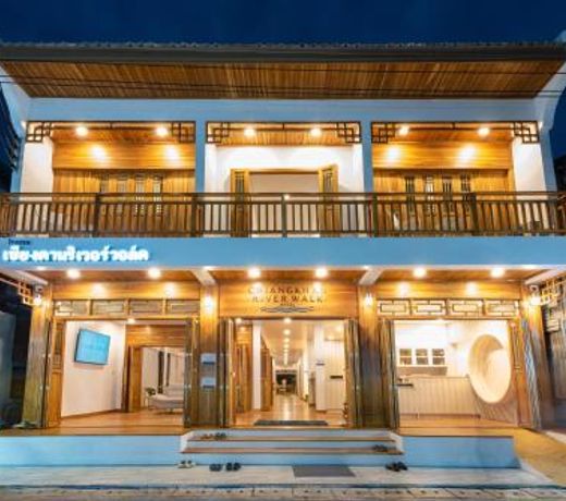 Chiangkhan River Walk Hotel