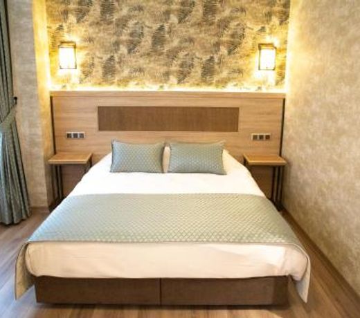 Castle Franco Suites