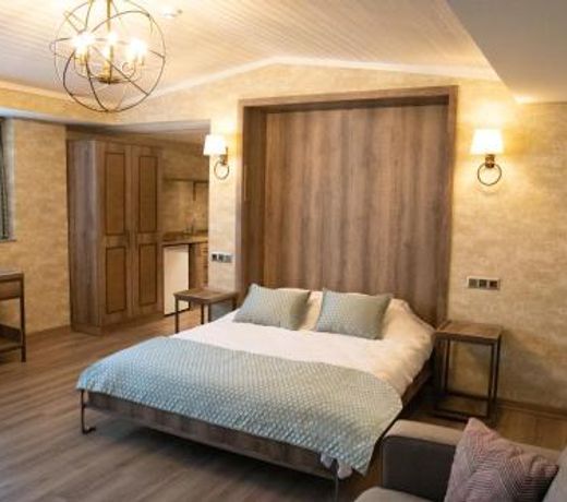 Castle Franco Suites