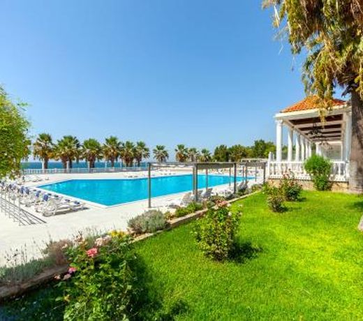 Club Tarhan Serenity