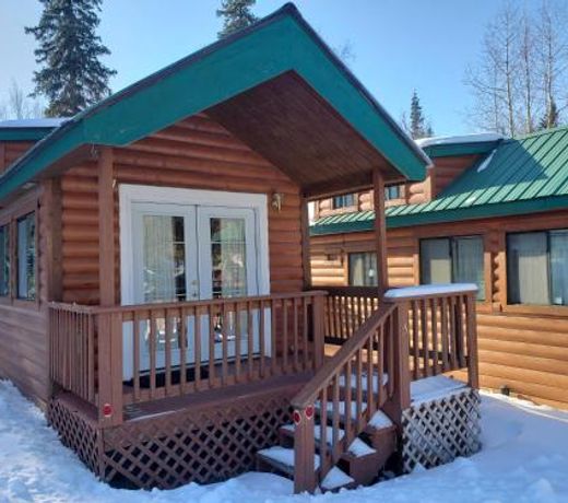 Gwin's Lodge & Roadhouse