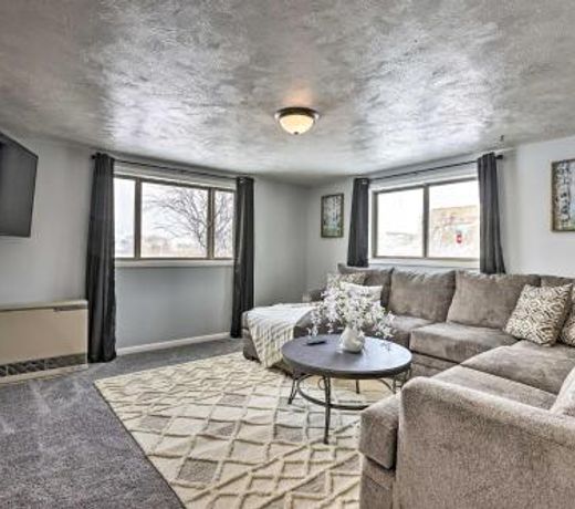 Cozy Kremmling Retreat with Mountain Views!