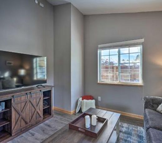 Secluded Divide Cabin with Hot Tub and Gas Grill!