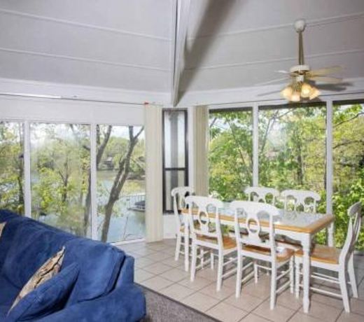 Unit 7 - 2 Bedroom Treetop Villa