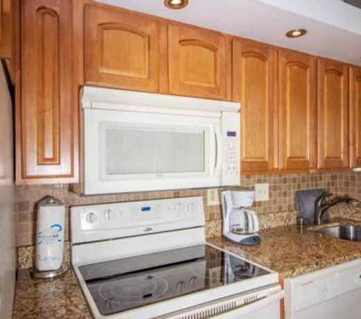 Unit 7 - 2 Bedroom Treetop Villa
