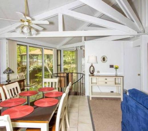 Unit 9 - Treetop 2 Bedroom Villa