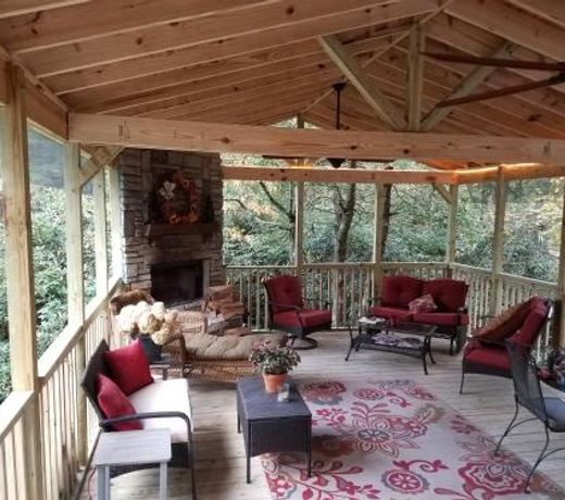Chic Cottage 1.7 miles to Downtown Highlands