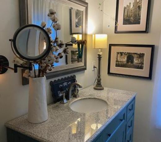 Chic Cottage 1.7 miles to Downtown Highlands