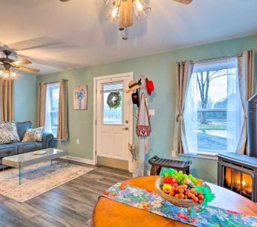 Cottage by Wineries, 14 Mi to Camelback Mtn!