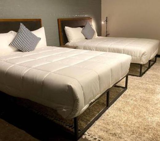 3E-Spacious 2 bedroom in Oakland, sleeps 8