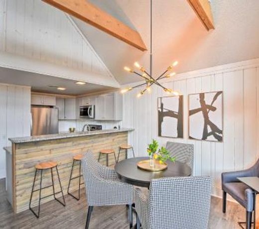 Designer Retreat with Pool, Golf and Beach Access