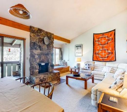 3223 Thimbleberry