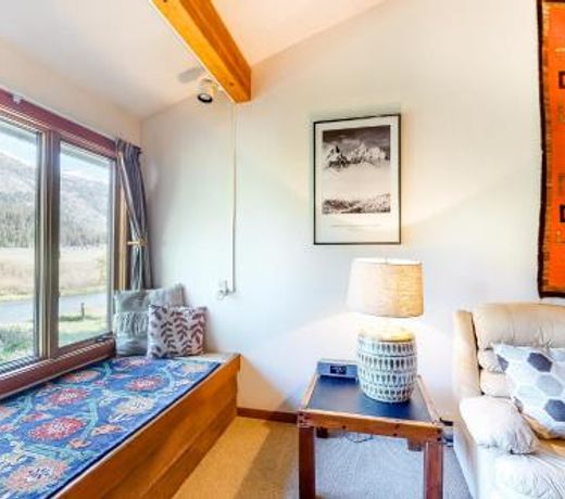 3223 Thimbleberry