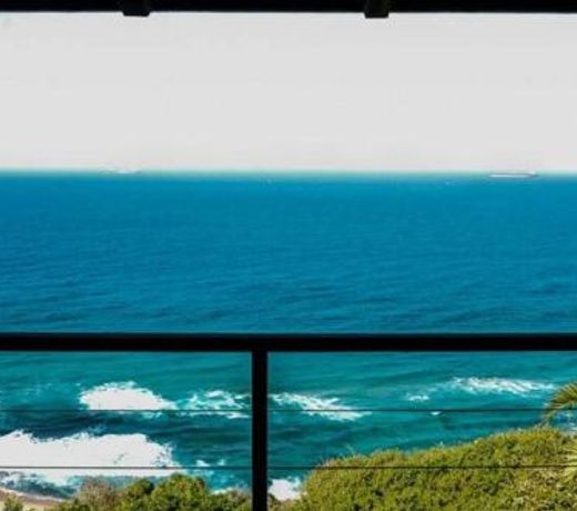 Seaside Retreat- Main House