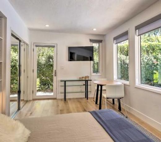 Menlo Park Studio about 2 Mi to Stanford University