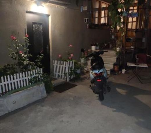 Mia's Apartment