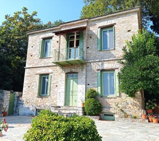 Marina Traditional Stonehouse