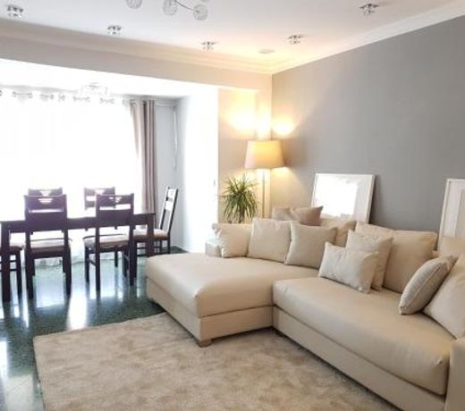 MD Vila Barbera Apartment Center