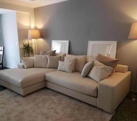 MD Vila Barbera Apartment Center