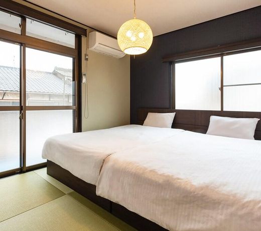 Guesthouse Shiori, free wifi, 0.5mi from Kyoto St.