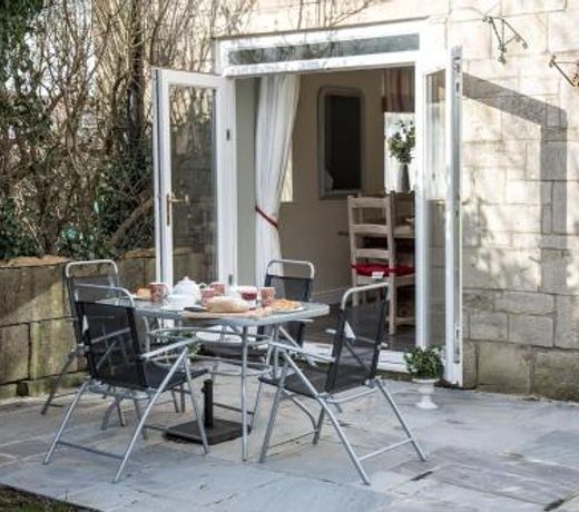Newly renovated Old bakery House in Bath, 3 Bedroom, FREE Parking