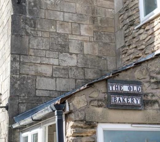 Newly renovated Old bakery House in Bath, 3 Bedroom, FREE Parking