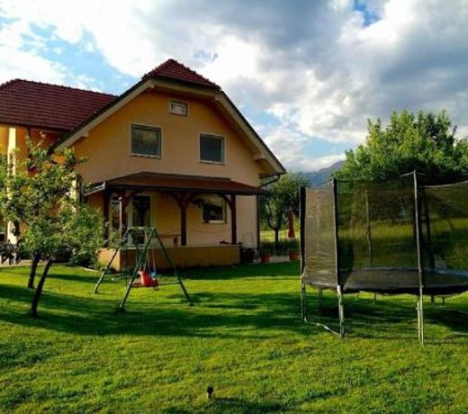 Valant Apartment